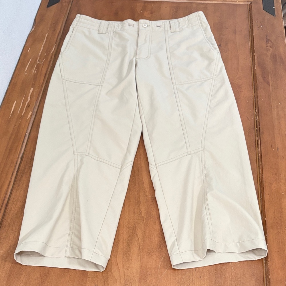 Patagonia Women's Tan Nylon Capris Size 10